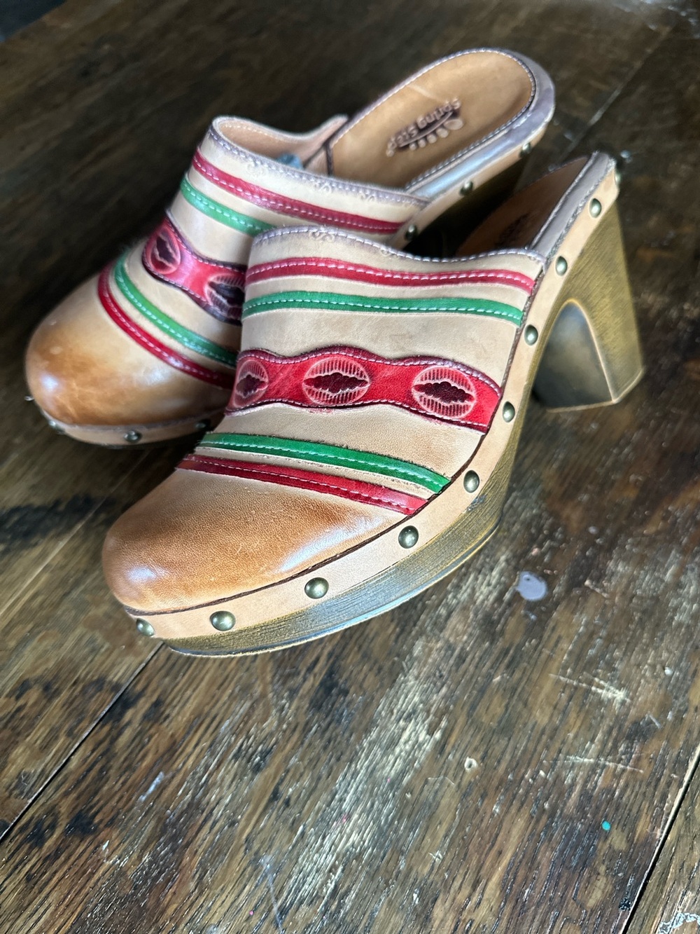 L'Artiste by Spring Step Skyhigh Leather Platform Clogs Size 41